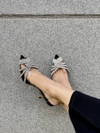 Glam Knot